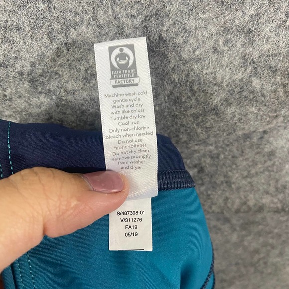 Athleta Blue and Green High-Waisted Leggings - Picture 16 of 16